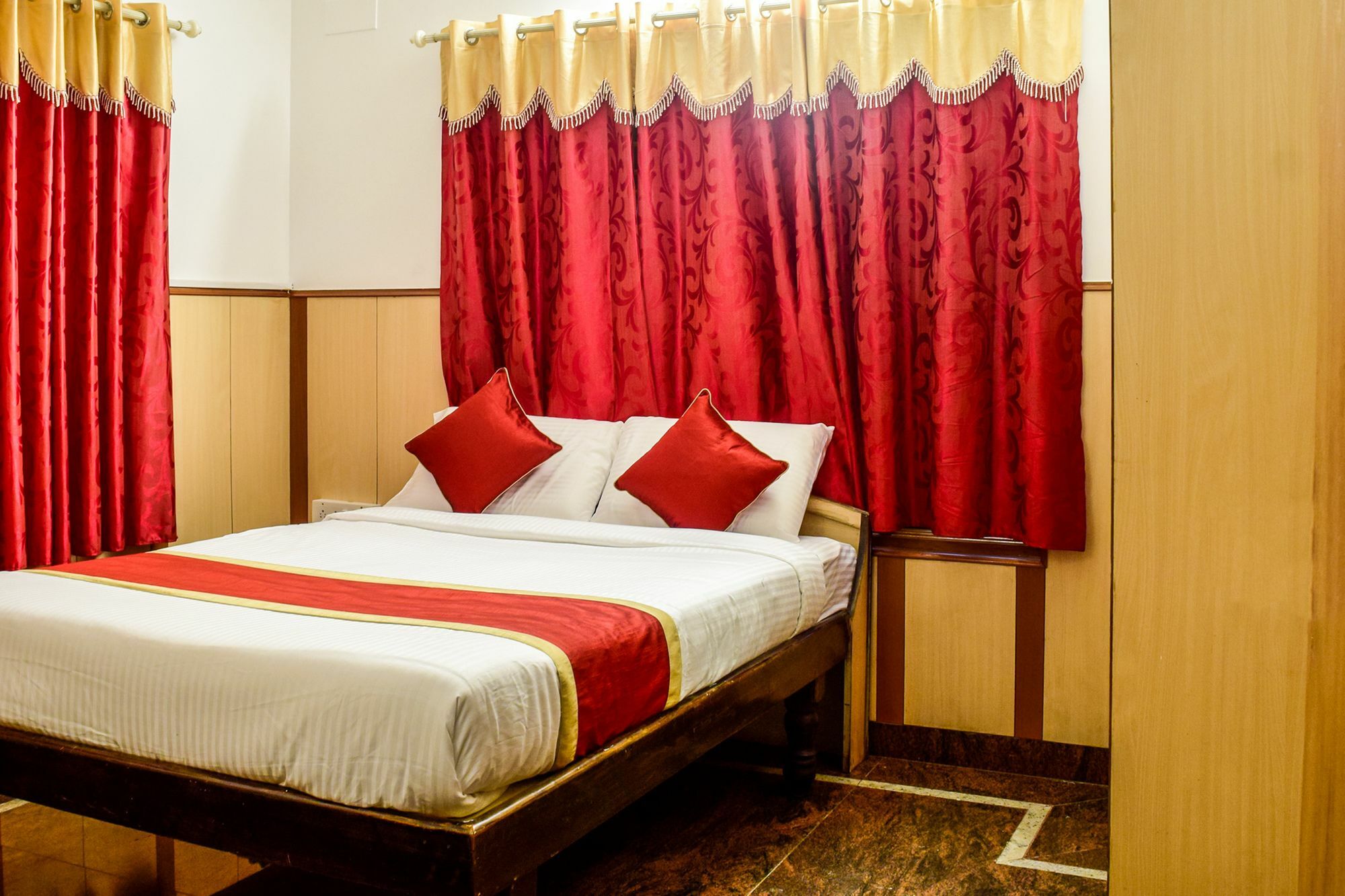 Fabhotel Shivaals Residency - Rajajinagar Bangalore Ngoại thất bức ảnh